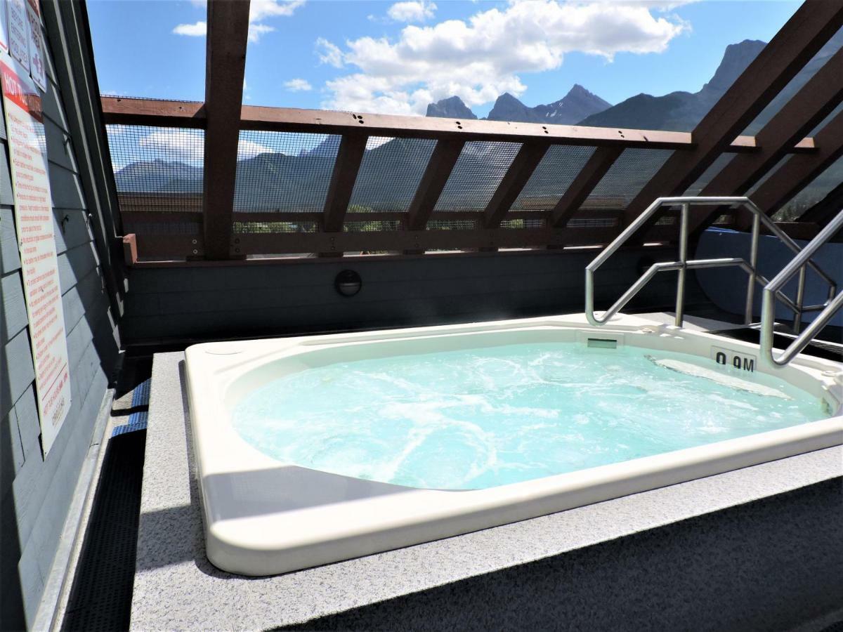Fenwick Vacation Rental Open Hot Tub Glorious Mountain 2 Bedroom Canmore Esterno foto